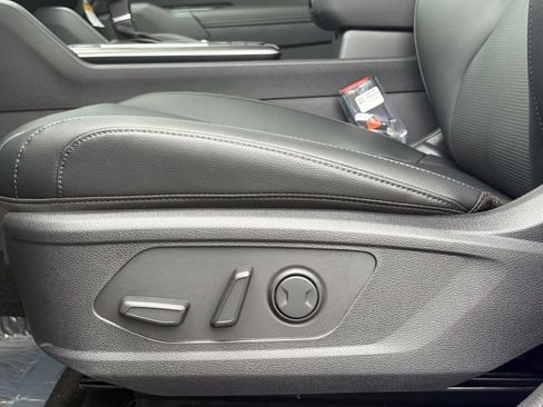 New 2026 Kia Sportage EX FWD image 12