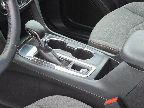 Used 2024 Chevrolet Equinox LT w/ LPO, Floor Liner Package image 24