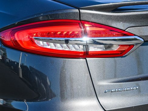 Used 2020 Ford Fusion Energi Titanium image 8