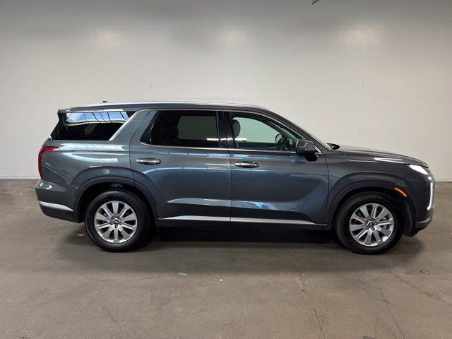 Used 2025 Hyundai Palisade SEL FWD image 2