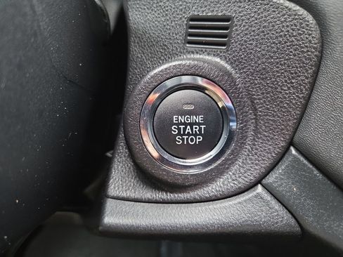 Used 2023 Subaru Outback Premium AWD/4WD image 32
