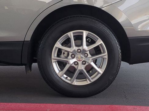 Used 2024 Chevrolet Equinox LT AWD/4WD image 36