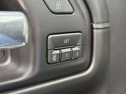 Used 2019 Chevrolet Silverado 1500 LTZ w/ LTZ Premium Package AWD/4WD image 20