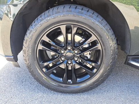 Certified 2023 Ford Expedition Max XLT image 4