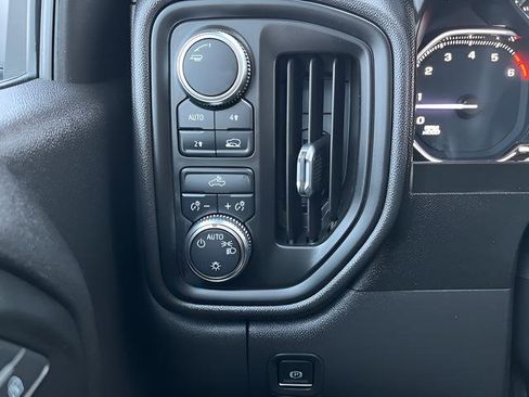 Used 2021 GMC Sierra 1500 4x4 Regular Cab w/ Convenience Package image 13