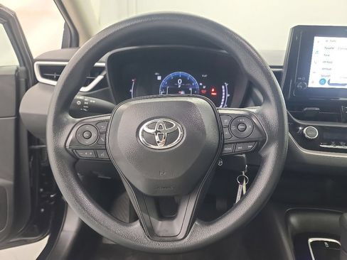 Used 2026 Toyota Corolla LE FWD image 32
