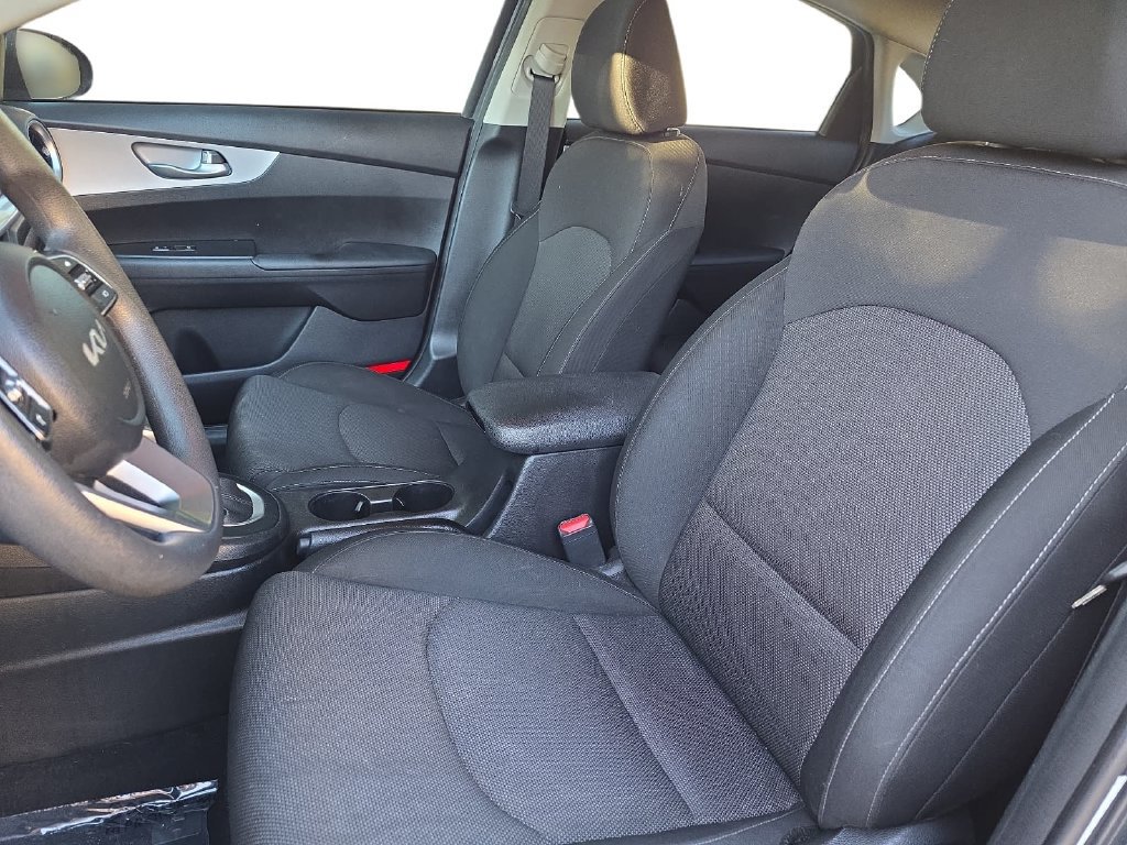 Used 2023 Kia Forte LXS FWD image 13