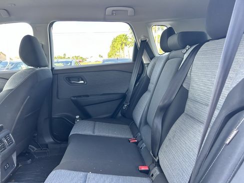 Certified 2023 Nissan Rogue SV image 16