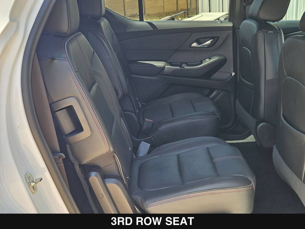 Used 2023 Chevrolet Traverse RS w/ LPO, Floor Liner Package FWD image 29