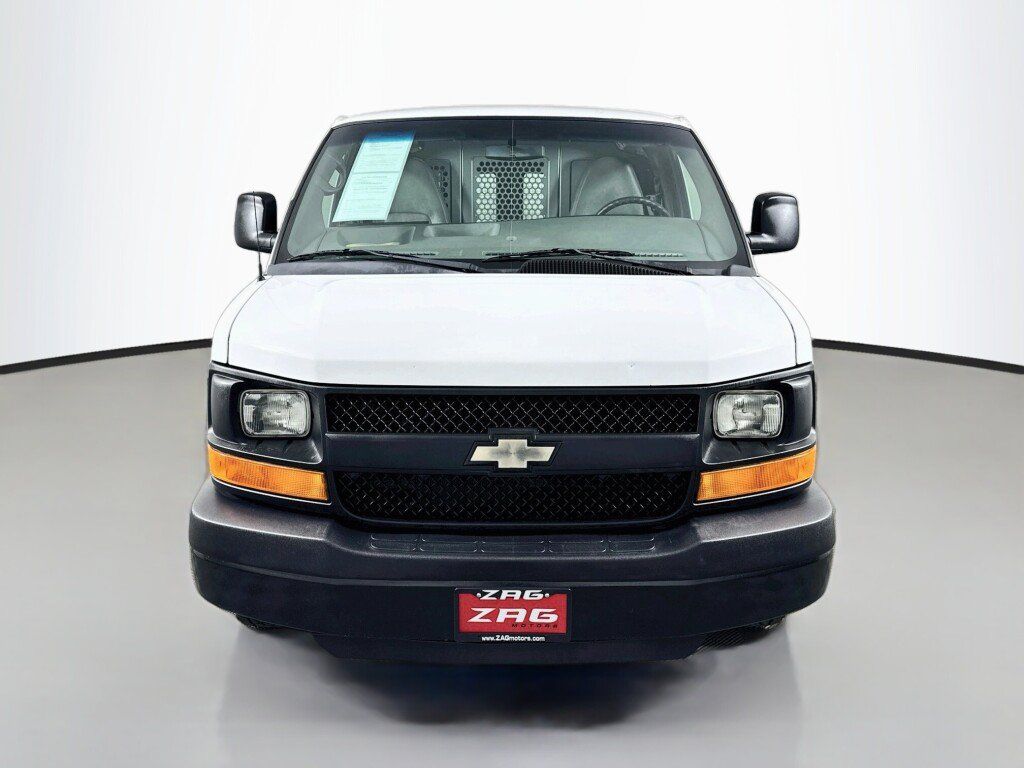 Used 2013 Chevrolet Express 1500 RWD image 8