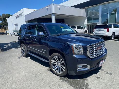 Used 2019 GMC Yukon Denali image 2