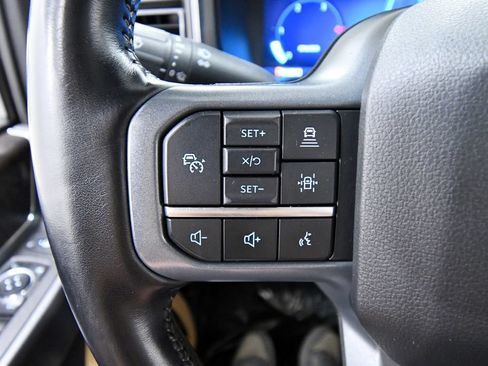 Used 2023 Ford F350 Lariat w/ Lariat Ultimate Package AWD/4WD image 21
