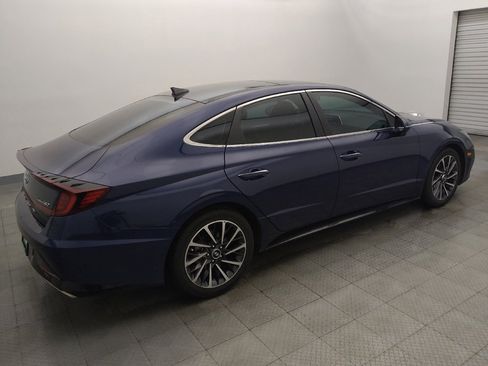 Used 2022 Hyundai Sonata Limited w/ Preferred Accessory Package FWD image 10