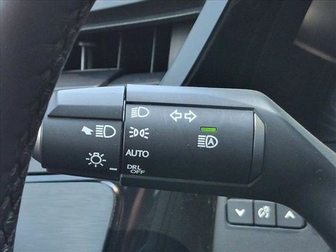 Used 2025 Lexus ES 350 w/ Premium Package FWD image 18