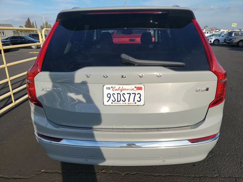 Used 2025 Volvo XC90 B5 Plus w/ Protection Package Premier AWD/4WD image 7