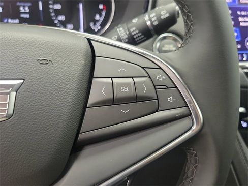 New 2025 Cadillac XT5 Luxury w/ LPO, Red Accent Package image 11