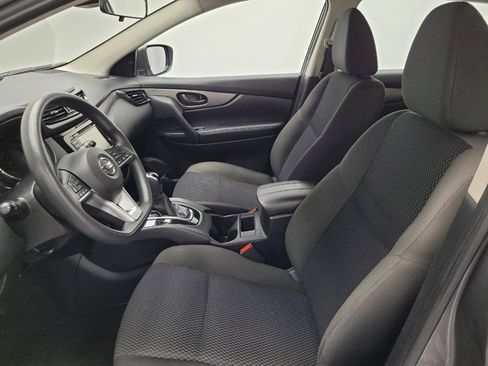 Used 2021 Nissan Rogue Sport S image 17