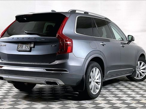 Used 2016 Volvo XC90 T6 Momentum w/ Momentum Plus Package AWD/4WD image 10