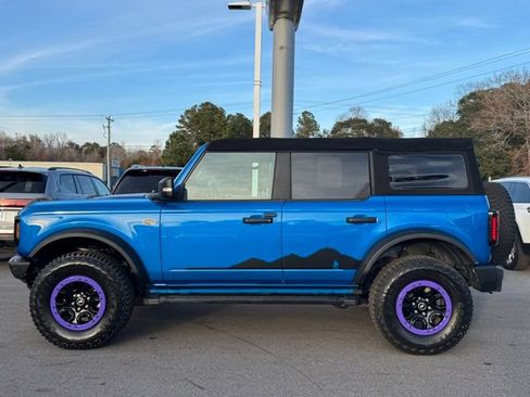 Used 2022 Ford Bronco Wildtrak image 2