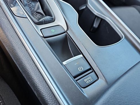 Used 2020 Honda Accord LX image 25