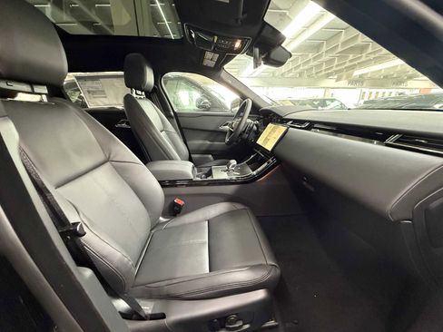 New 2024 Land Rover Range Rover Velar Dynamic SE image 8
