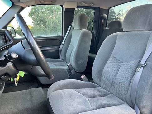 Used 2004 Chevrolet Silverado 1500 LS w/ Light Duty Power Package image 28