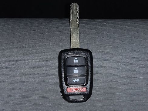 Used 2017 Honda Accord LX image 32