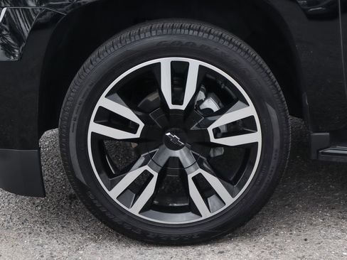 Used 2019 Chevrolet Suburban Premier image 58