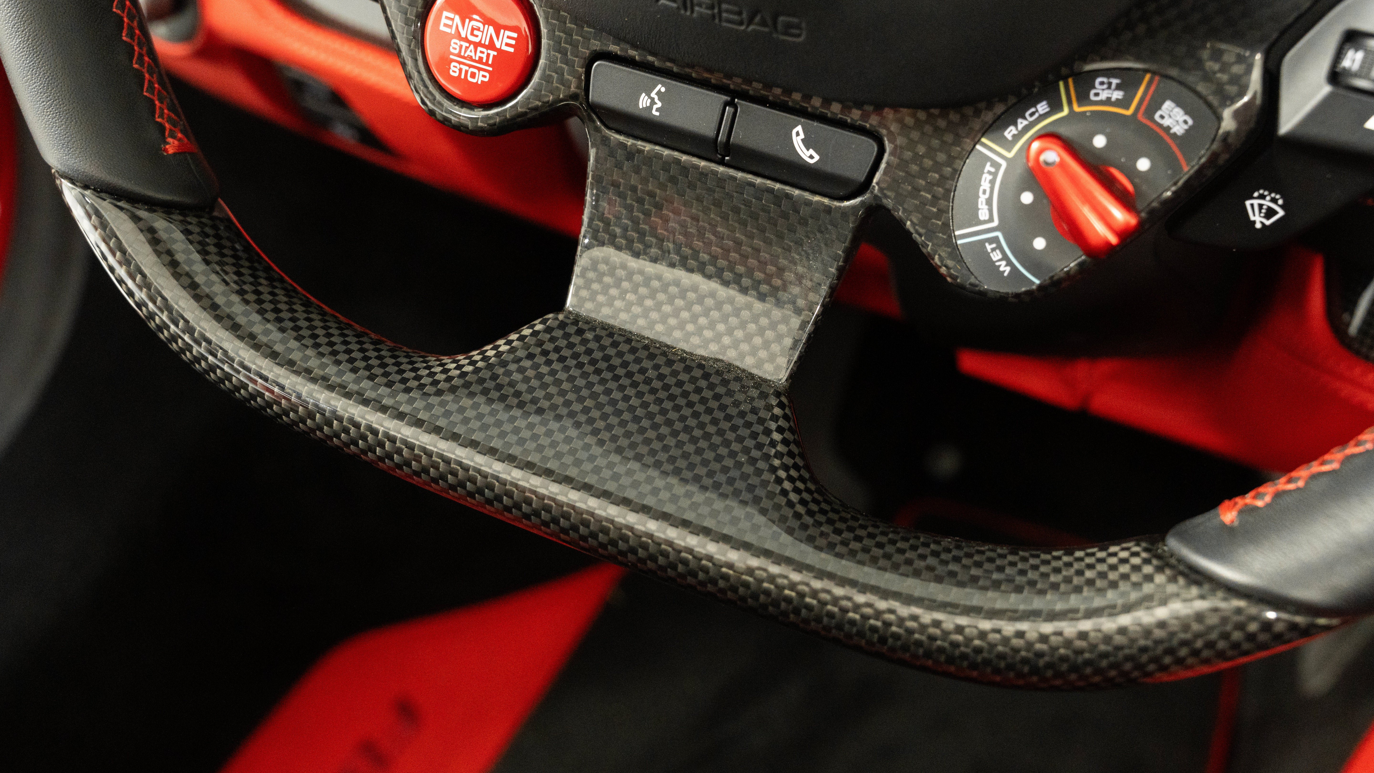Certified 2021 Ferrari F8 Tributo RWD image 33