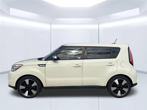 Used 2015 Kia Soul ! w/ Sun & Sound Package FWD image 8