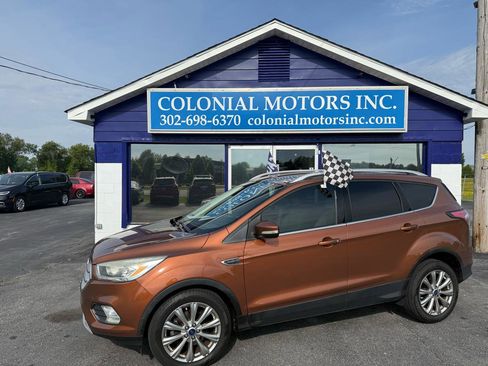 Used 2017 Ford Escape Titanium FWD image 1