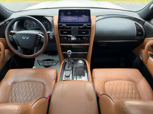 Used 2024 INFINITI QX80 Sensory w/ Cargo Package AWD/4WD image 6