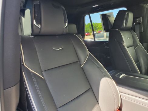 Used 2021 Cadillac Escalade Sport w/ Driver Assist Tech Package AWD/4WD image 62