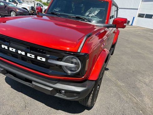 Certified 2024 Ford Bronco Outer Banks AWD/4WD image 11