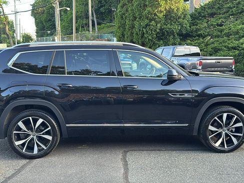 Used 2024 Volkswagen Atlas SEL Premium R-Line AWD/4WD image 7