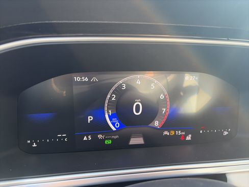 New 2026 Volkswagen Taos SE image 22