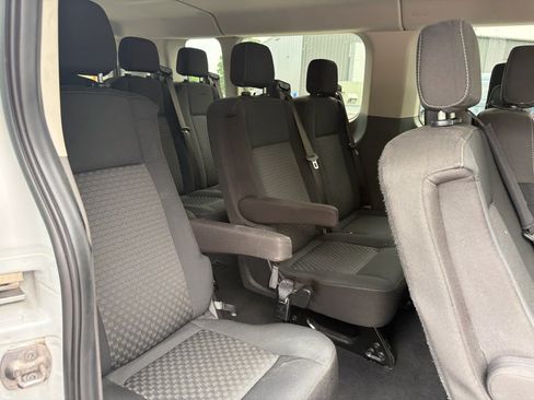 Used 2023 Ford Transit 350 XLT RWD image 7
