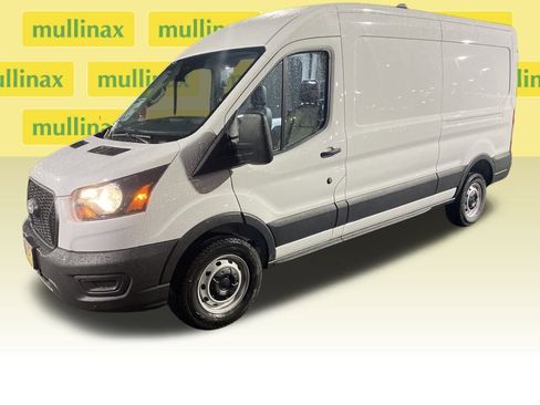 New 2026 Ford Transit 250 148 Medium Roof w/ Load Area Protection Package image 9