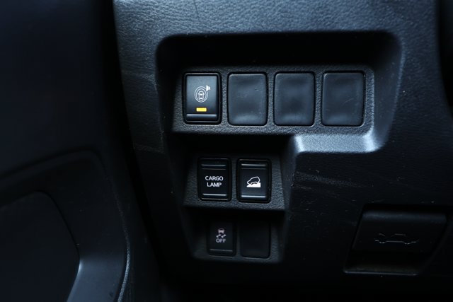 Used 2025 Nissan Frontier S AWD/4WD image 17