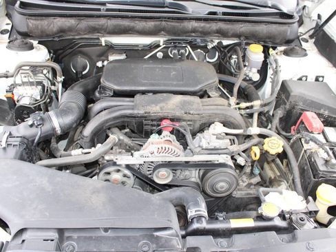 Used 2011 Subaru Outback 2.5i Premium AWD/4WD image 25