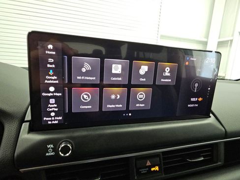 New 2026 Honda Pilot Touring image 17