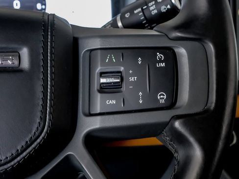 Used 2023 Land Rover Defender 110 X AWD/4WD image 17