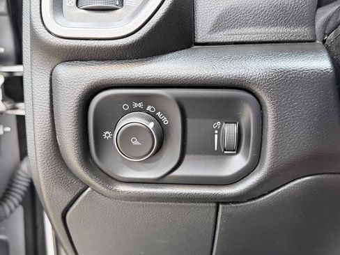 Used 2024 RAM 2500 Tradesman w/ Chrome Appearance Group AWD/4WD image 38