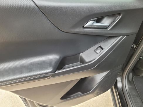 Used 2025 Chevrolet Equinox LT w/ Safety and Technology Package FWD image 14