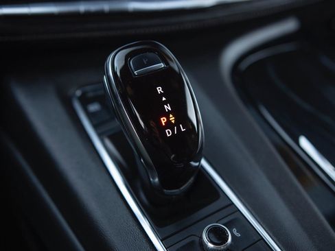 Used 2024 Cadillac Escalade Sport w/ Touring Package image 13