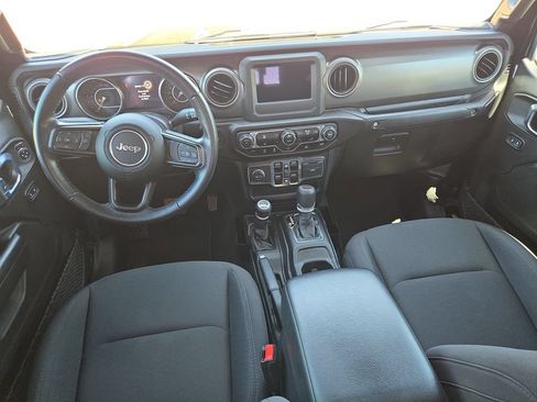 Used 2021 Jeep Gladiator Sport AWD/4WD image 6
