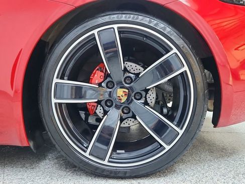 Used 2018 Porsche 718 Cayman GTS image 32