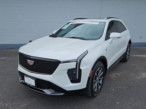 Certified 2025 Cadillac XT4 Sport FWD image 1
