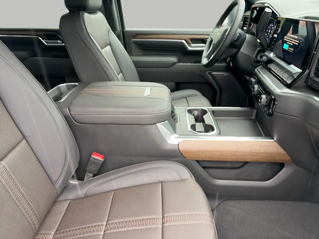 New 2026 Chevrolet Silverado 2500 High Country w/ High Country Premium Package AWD/4WD image 8