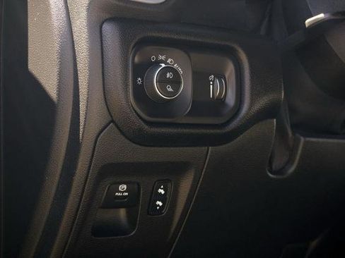 Used 2021 RAM 1500 Big Horn AWD/4WD image 13